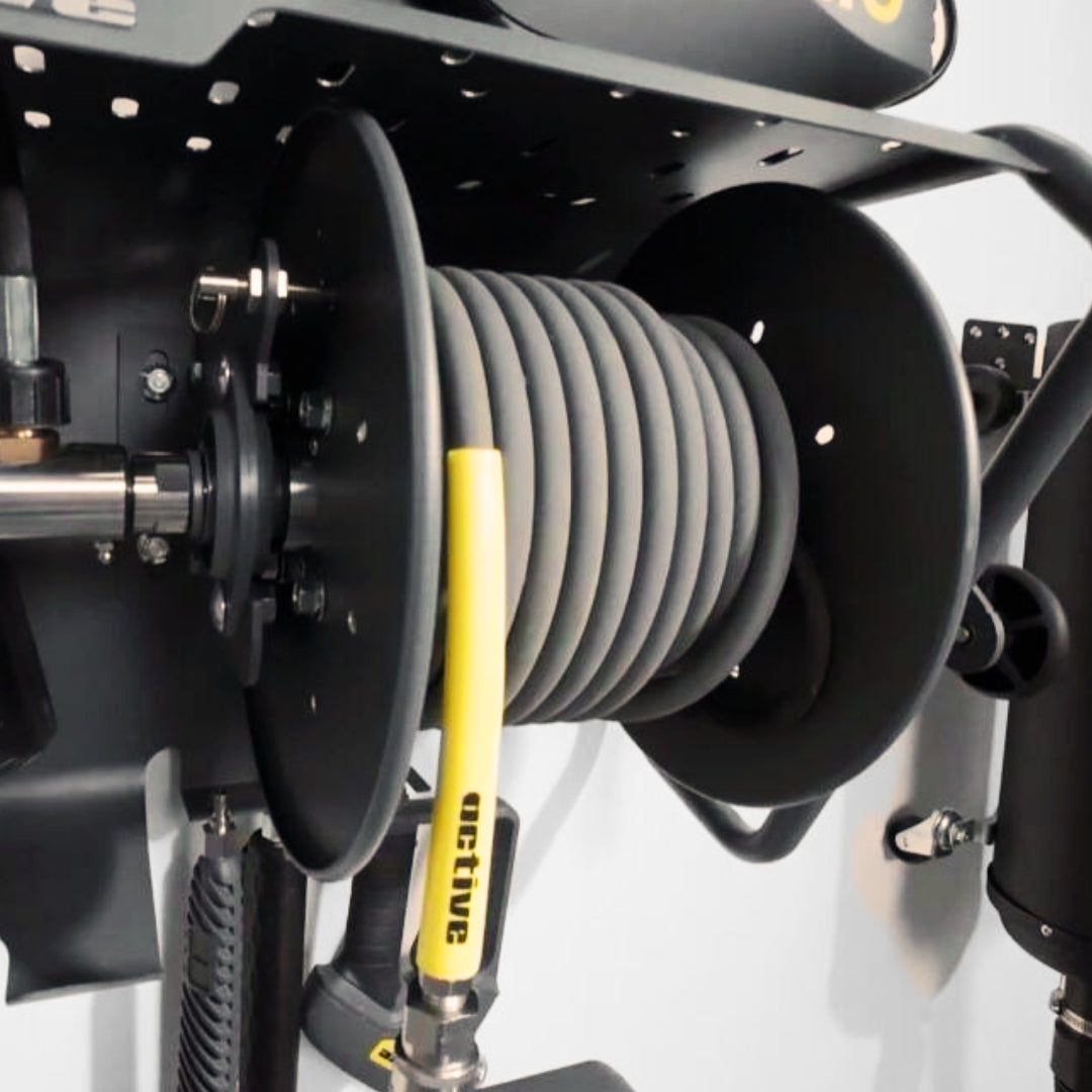 Garden Hose Reels vs. Pressure Washer Reels: Differences & Setup Guide